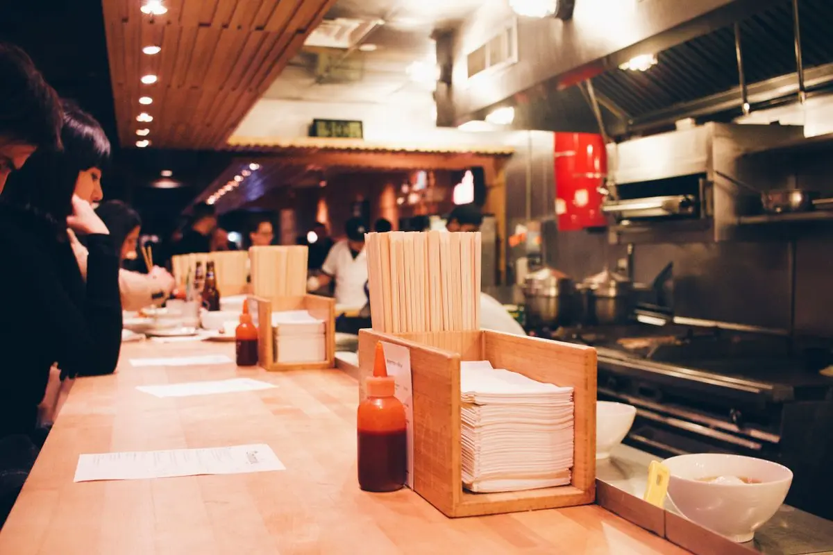 ラーメン店の店内